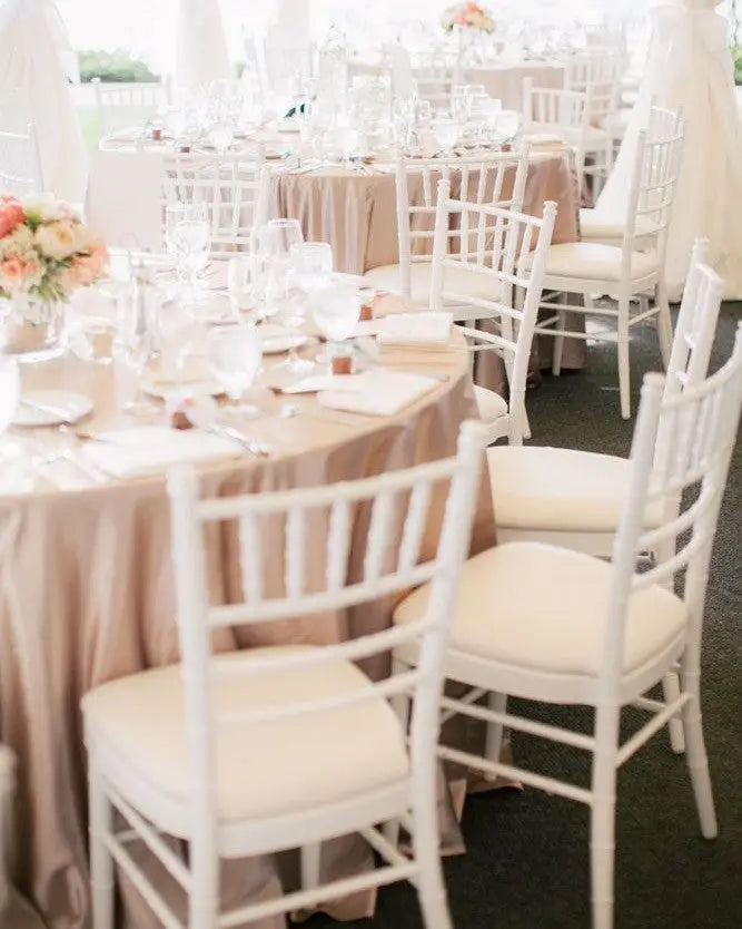 Chiavari Chairs - weiß Aufzeit